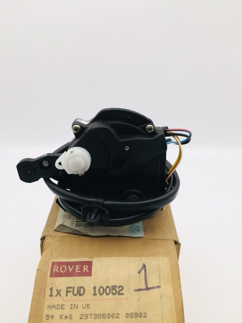 Actuator-central door locking - RH 200 400 Genuine MG Rover FUD10052