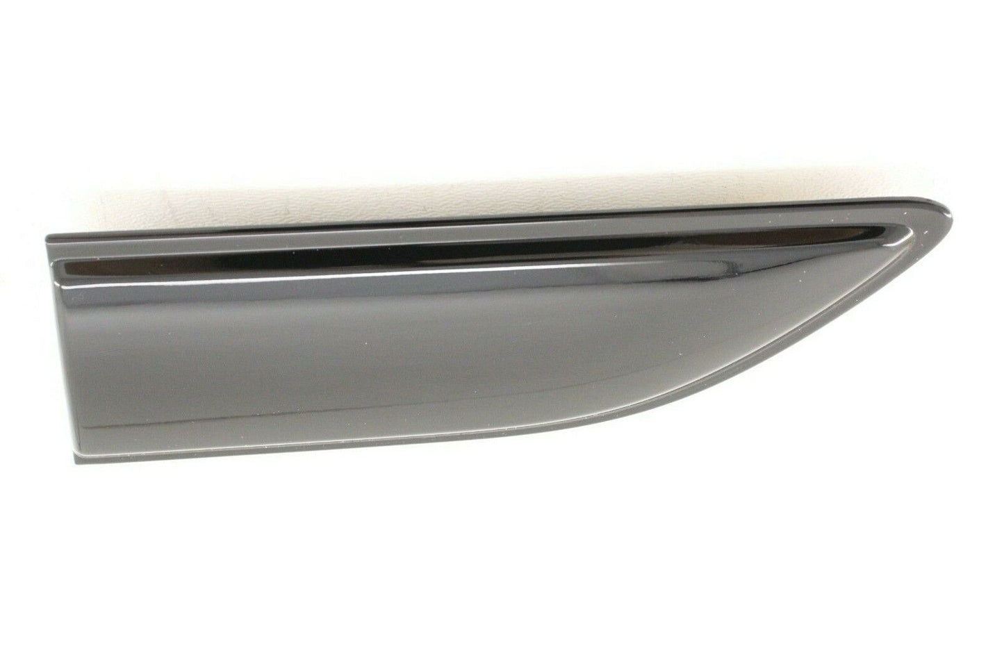 Moulding - Front Door, RH, Range Rover Evoque L538 LR078364